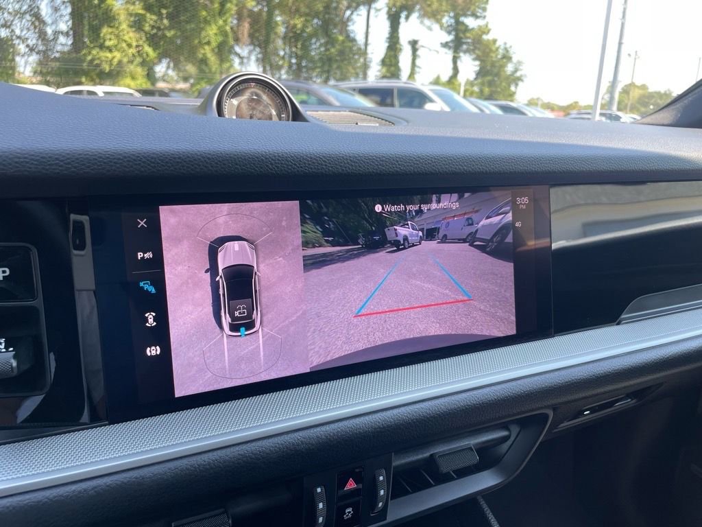 Used 2024 Porsche Cayenne Coupe image 13