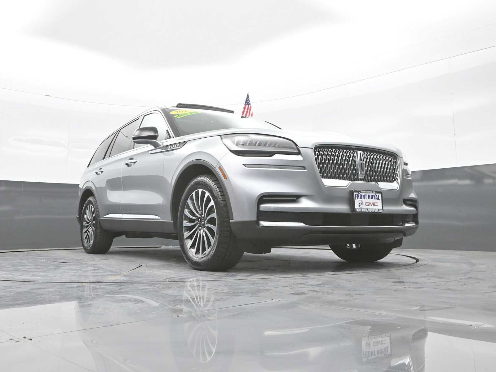 Used 2023 Lincoln Aviator AWD w/ Premium Package image 41