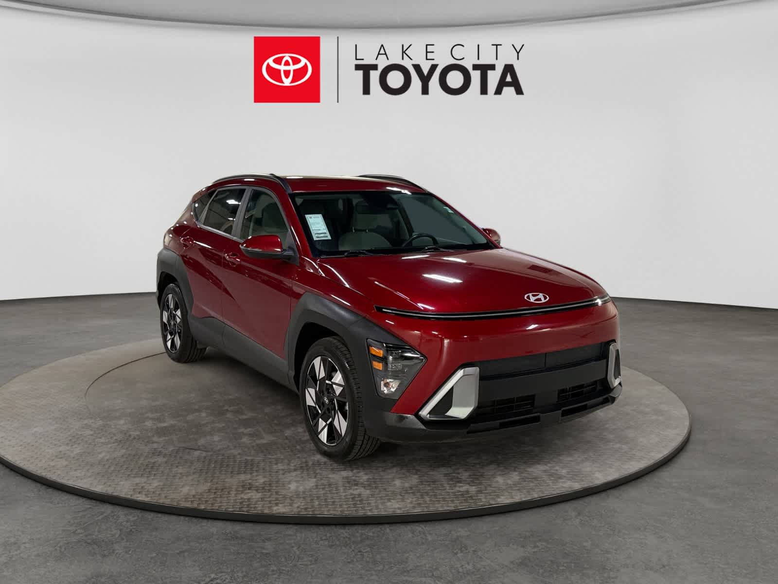 Used 2025 Hyundai Kona SEL FWD image 13