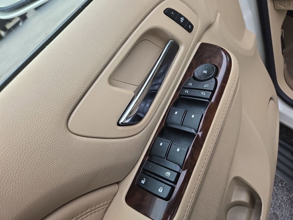 Used 2013 Cadillac Escalade EXT Premium image 13