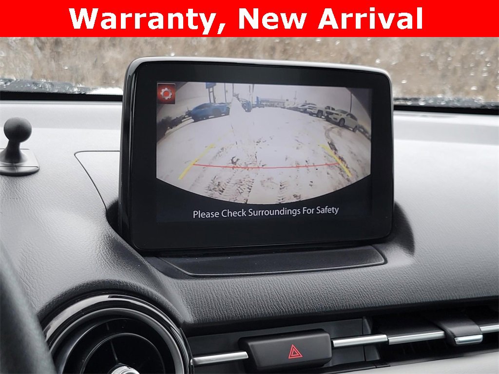 Used 2020 Toyota Yaris LE image 19