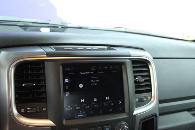 Used 2022 RAM 1500 Warlock AWD/4WD image 18