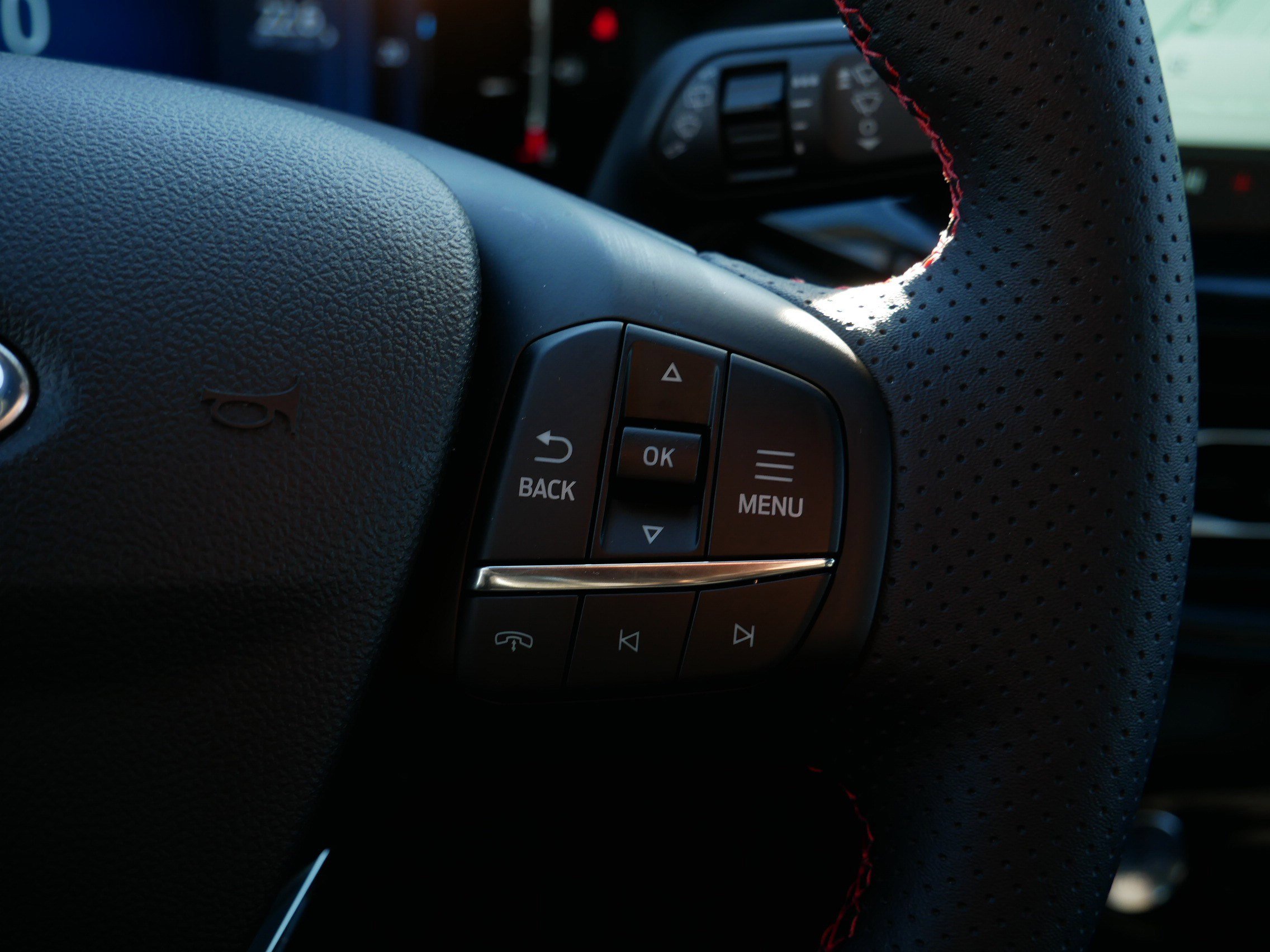 New 2025 Ford Escape ST-Line w/ Tech Pack #1 image 29