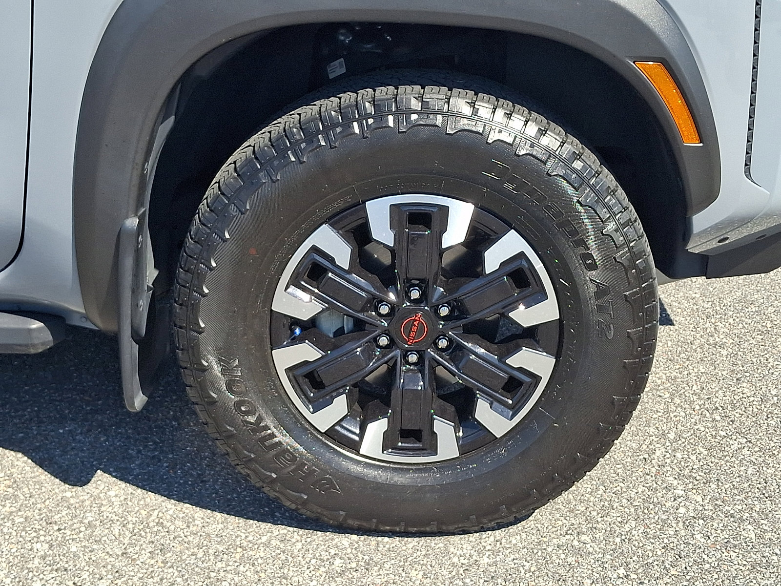 Used 2024 Nissan Frontier PRO-4X w/ Technology Package AWD/4WD image 8