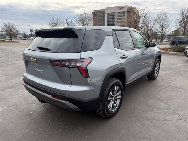 Used 2025 Chevrolet Equinox LT image 8