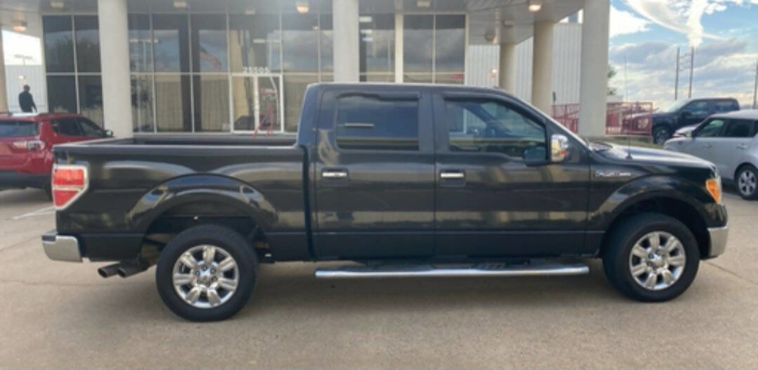 Used 2012 Ford F150 XLT w/ XLT Chrome Pkg image 5