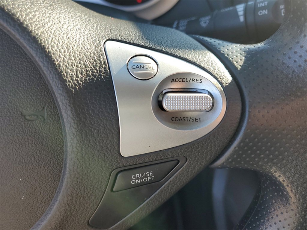 Used 2014 Nissan Juke S image 28