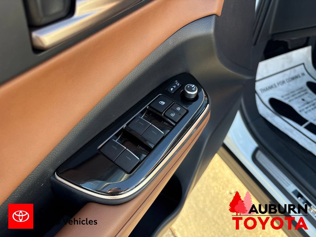 Certified 2025 Toyota Crown Signia w/ Advanced Technology Package AWD/4WD image 11