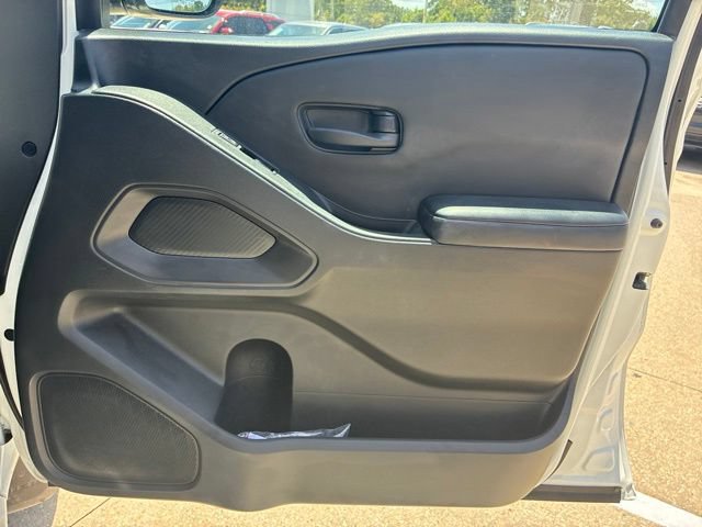 Used 2025 Nissan Frontier S RWD image 13
