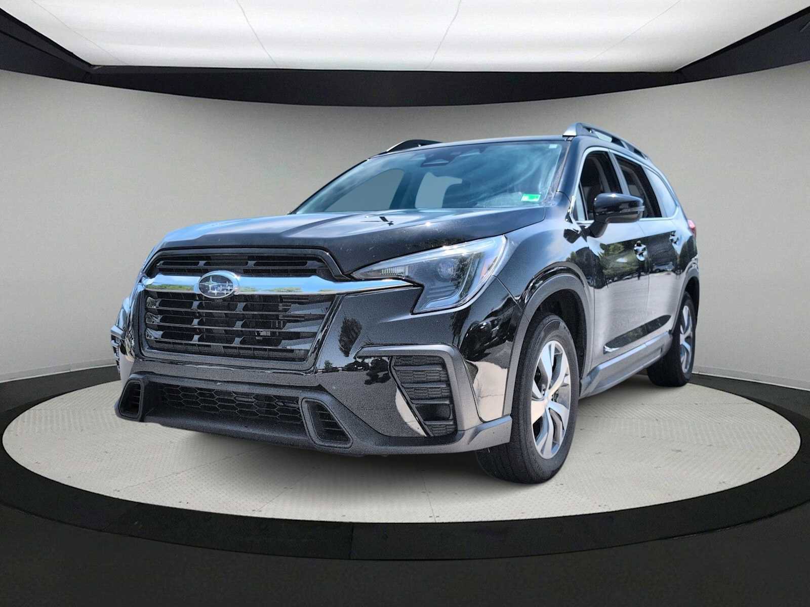 Used 2023 Subaru Ascent Premium w/ Convenience Package AWD/4WD image 4