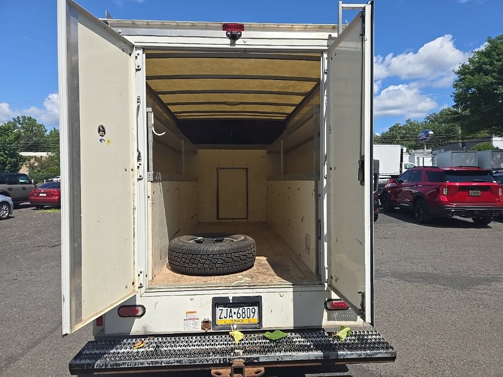 Used 2019 GMC Savana 3500 w/ Power Convenience Package RWD image 14