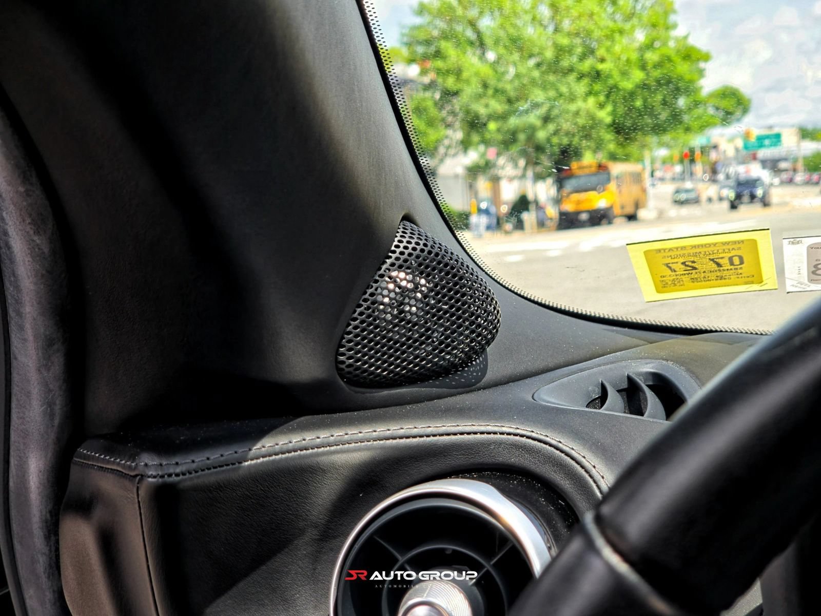 Used 2020 McLaren GT RWD image 50