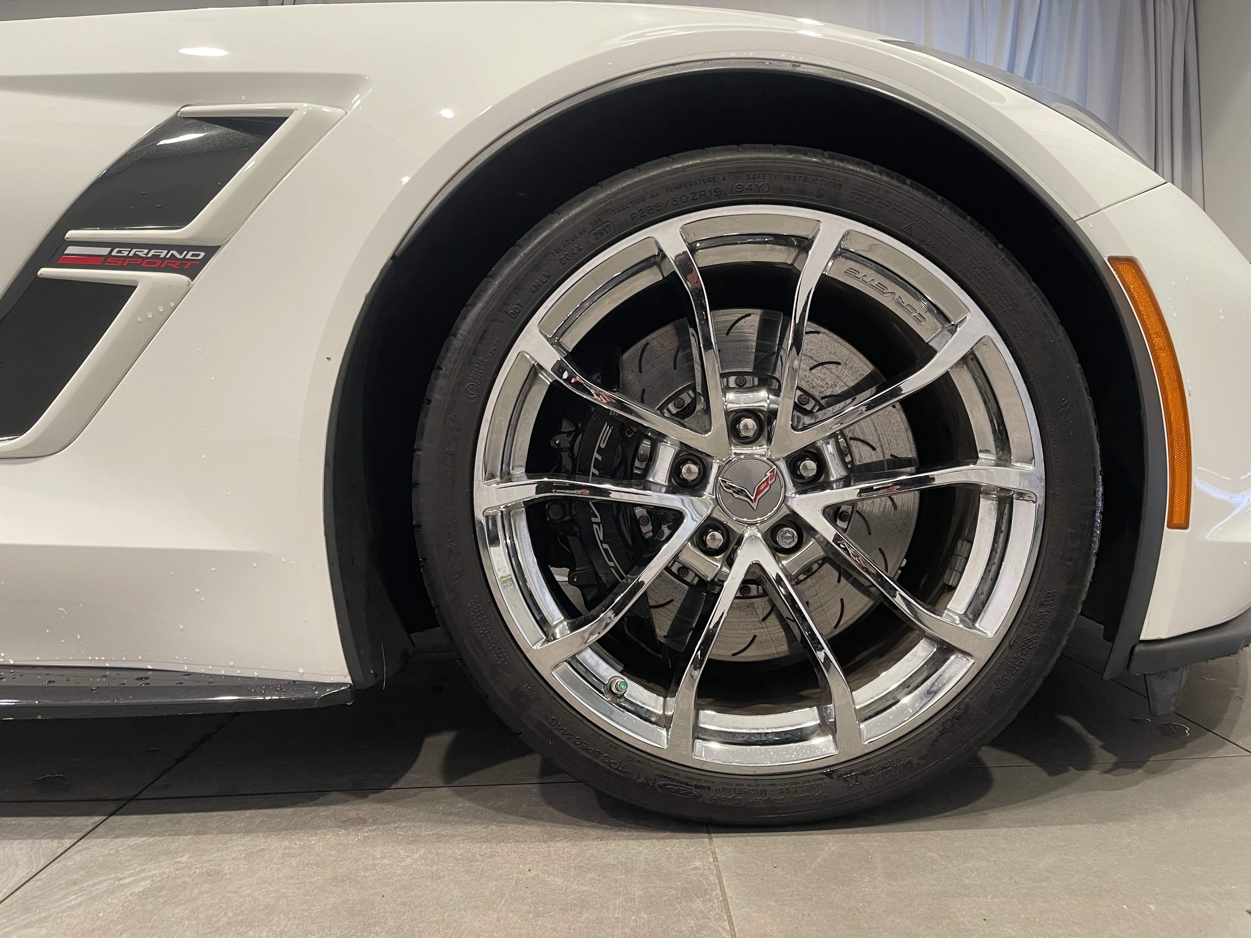 Used 2018 Chevrolet Corvette Grand Sport image 10