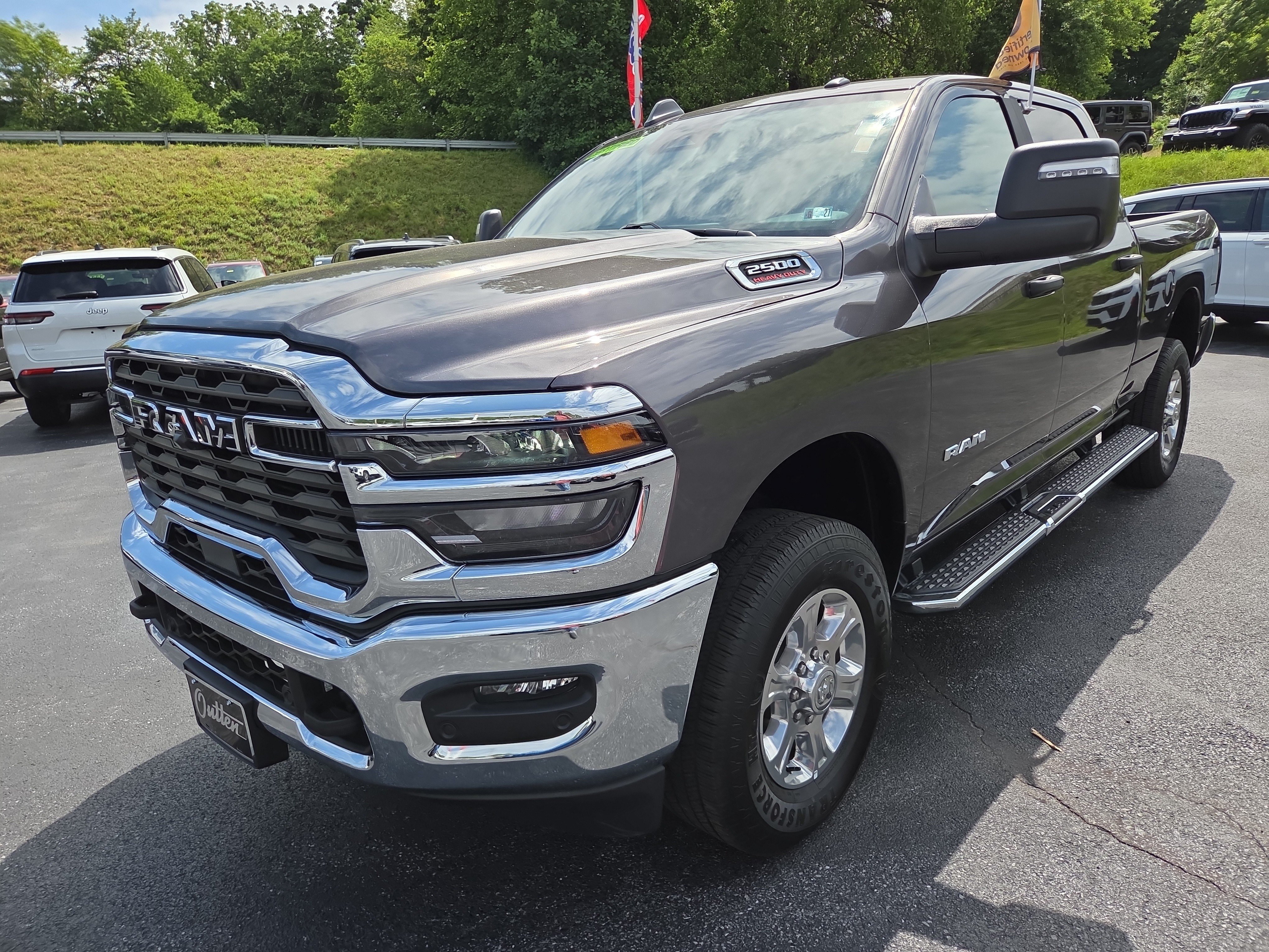 Certified 2025 RAM 2500 Big Horn AWD/4WD image 8
