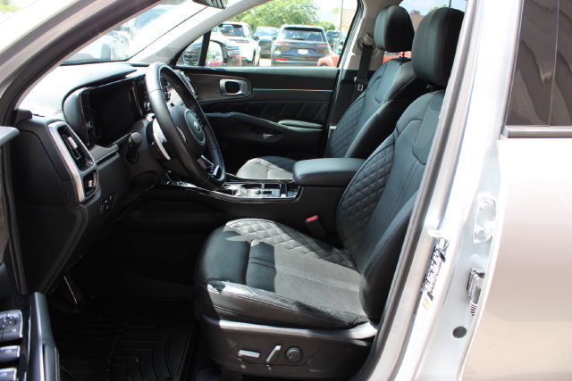 Used 2021 Kia Sorento SX Prestige AWD/4WD image 12