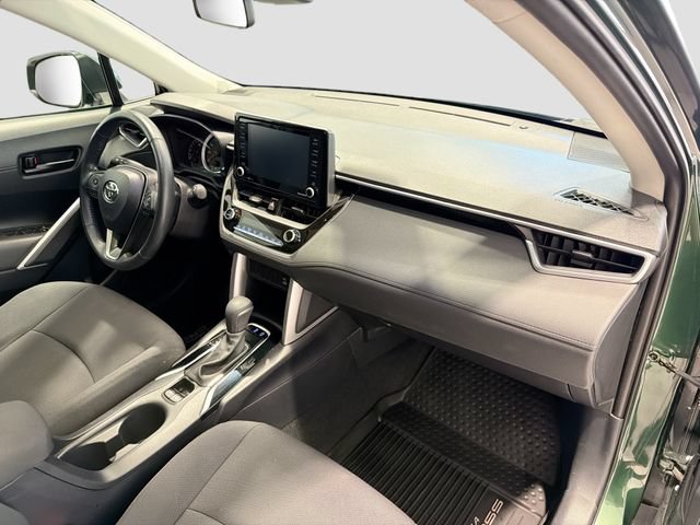 Certified 2022 Toyota Corolla Cross LE w/ Moonroof Package AWD/4WD image 24
