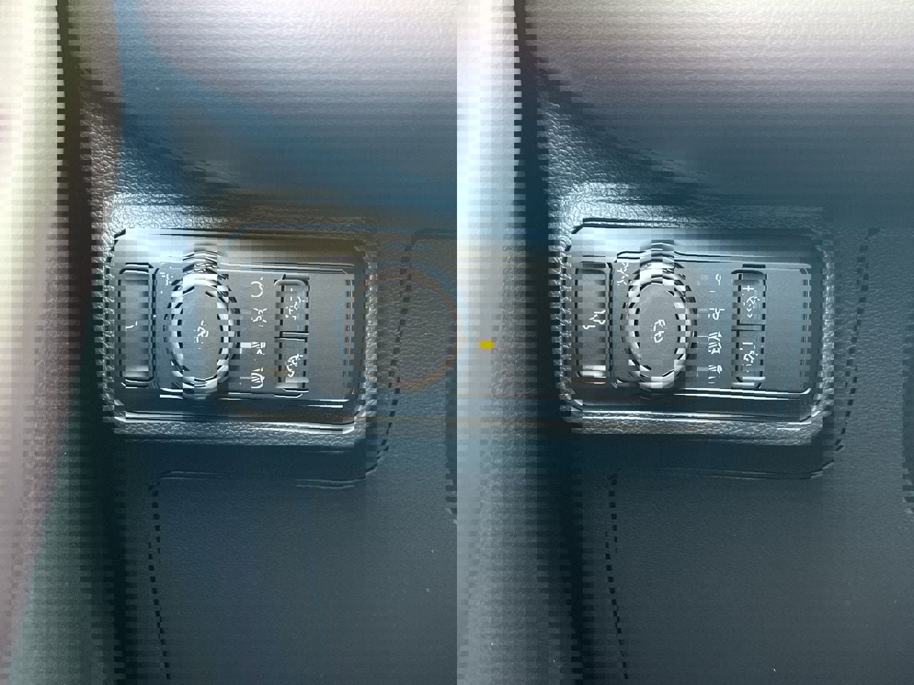 New 2026 Ford Explorer Platinum image 15