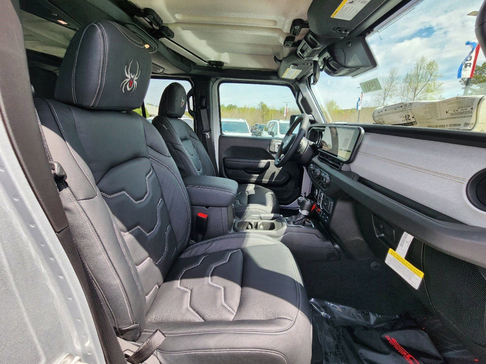 Used 2024 Jeep Wrangler Unlimited Sport image 7