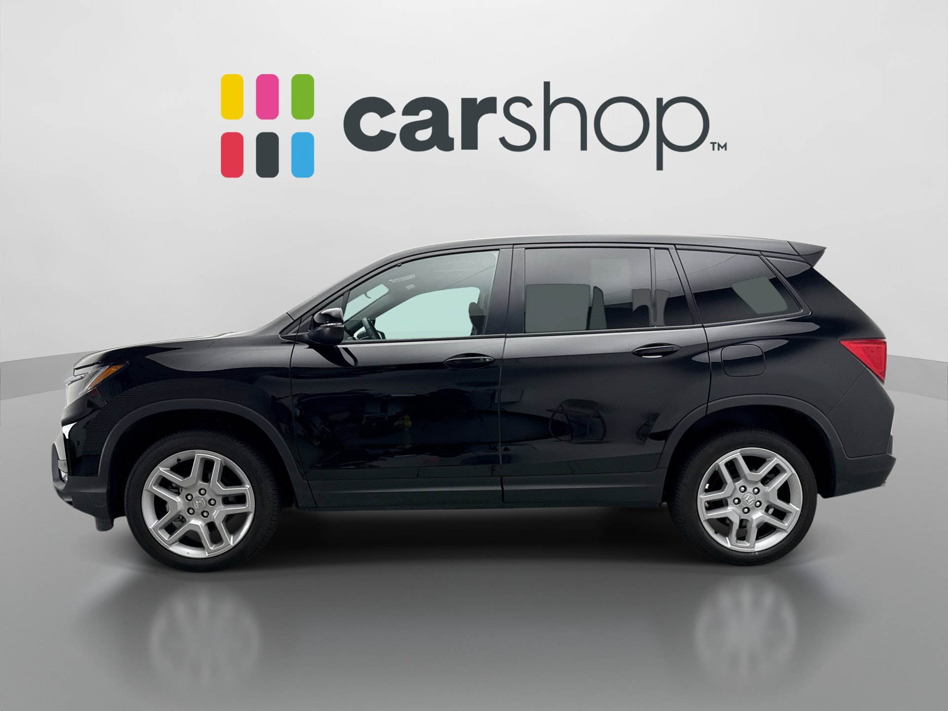 Used 2025 Honda Passport EX-L image 2