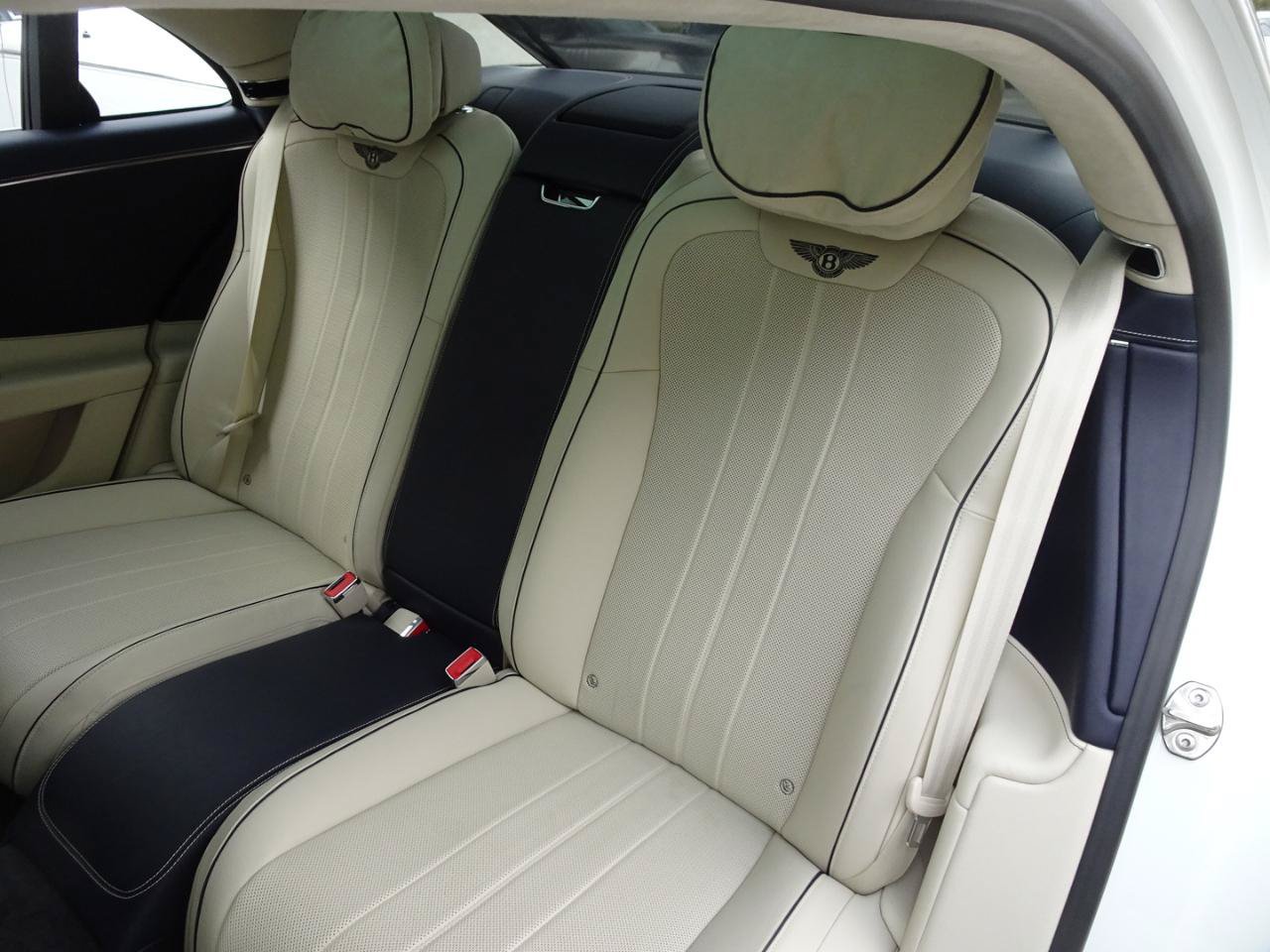Used 2021 Bentley Flying Spur V8 AWD/4WD image 13