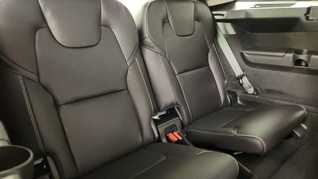 New 2026 Volvo XC90 T8 Ultra w/ Protection Package AWD/4WD image 34