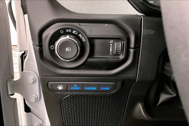 Used 2025 Jeep Wrangler Sahara 4xe w/ Safety Group image 36