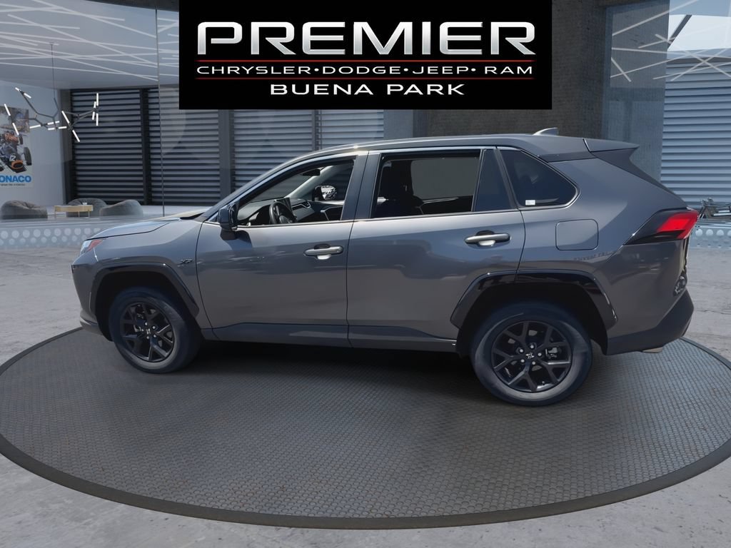 Used 2023 Toyota RAV4 LE FWD image 5