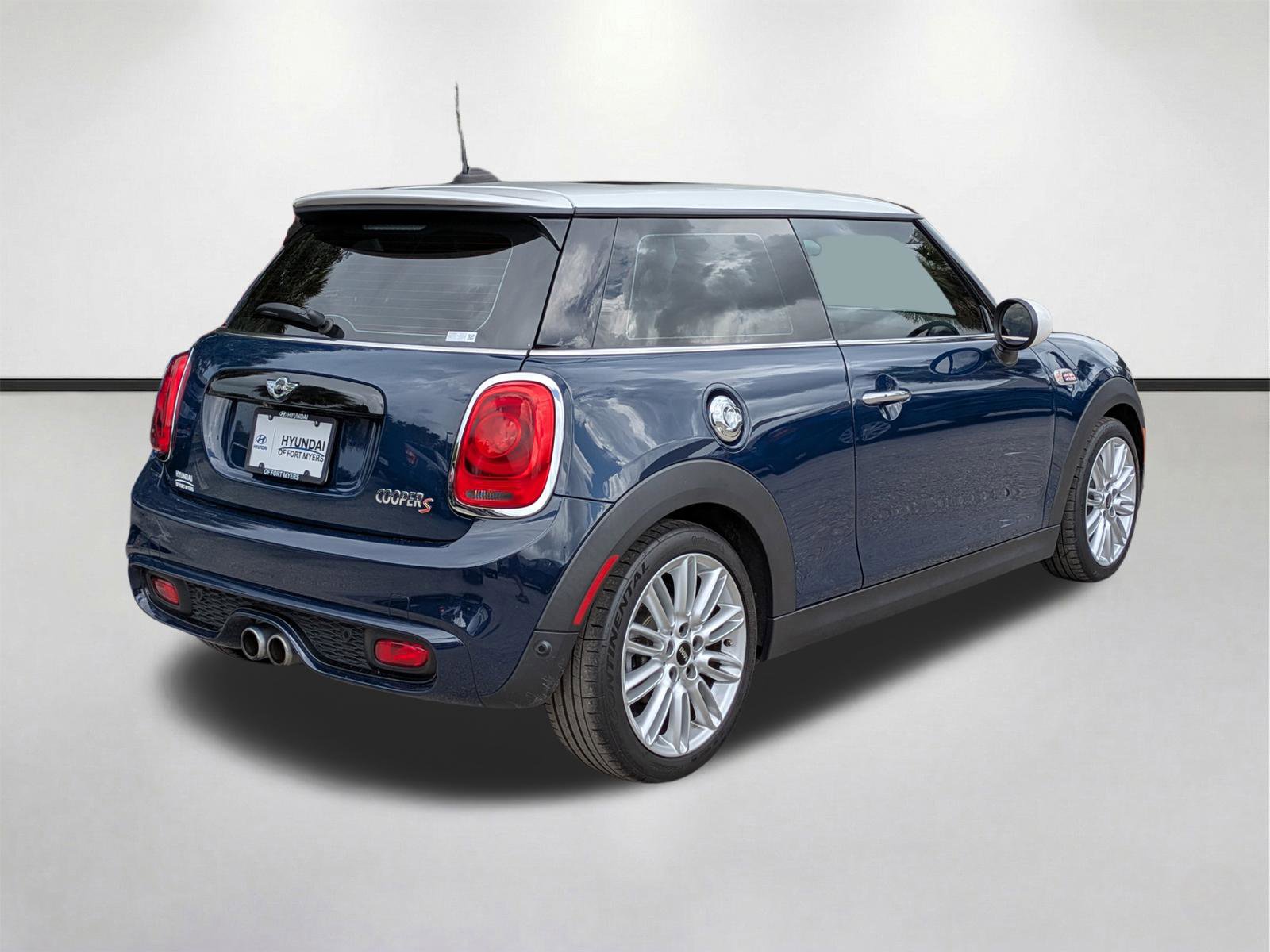 Used 2018 MINI Cooper S FWD image 5