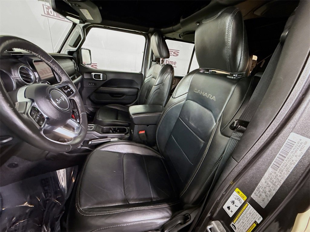Used 2018 Jeep Wrangler Unlimited Sahara image 26