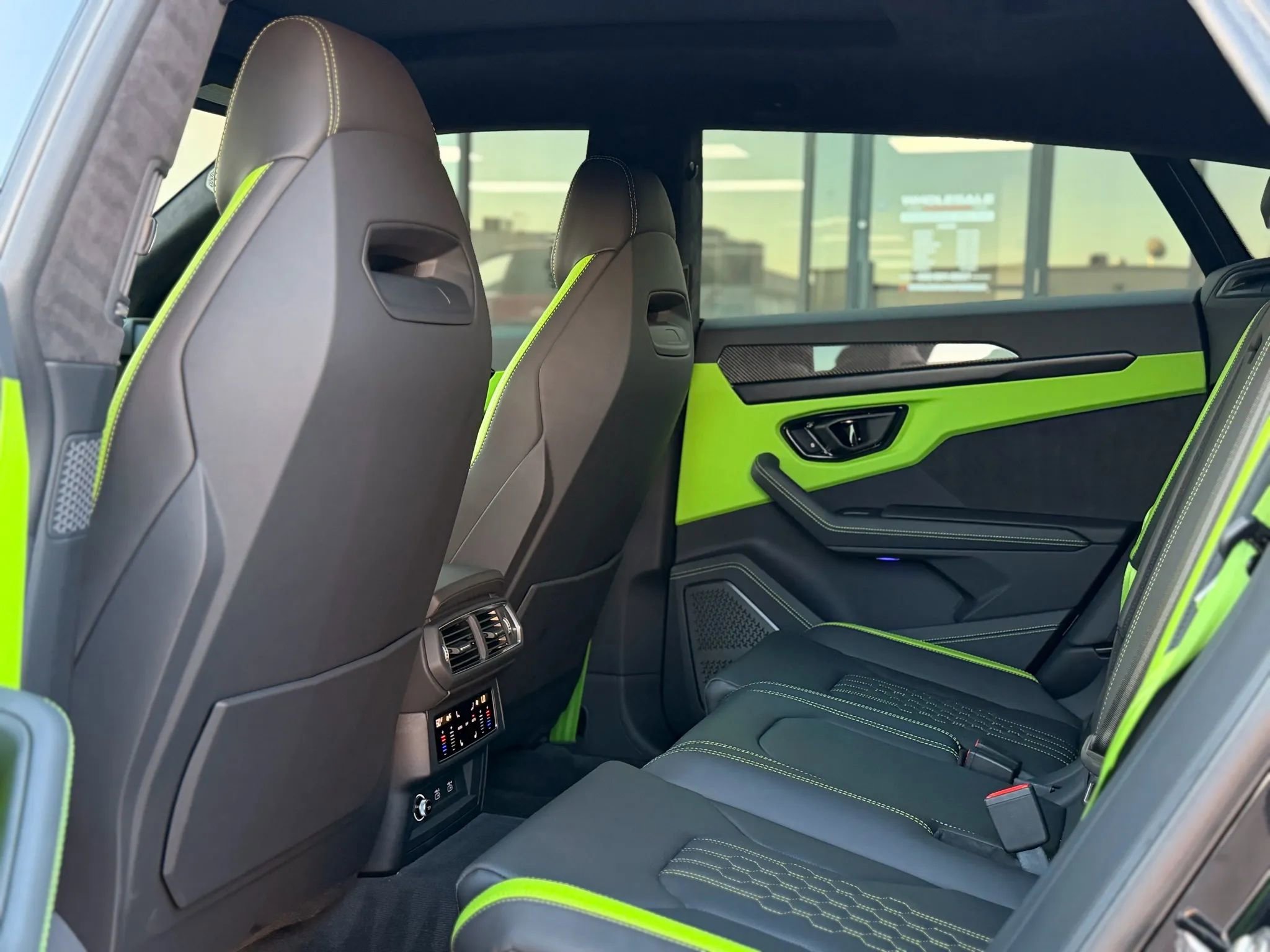 Used 2024 Lamborghini Urus S image 22