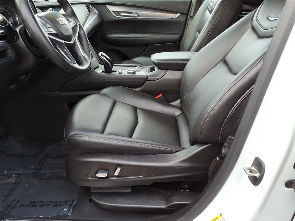 Certified 2023 Cadillac XT5 Luxury image 13