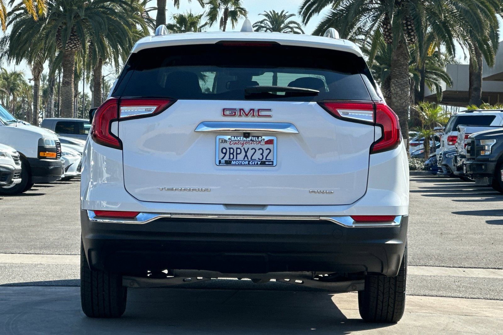 Certified 2022 GMC Terrain SLT w/ Infotainment Package II image 5