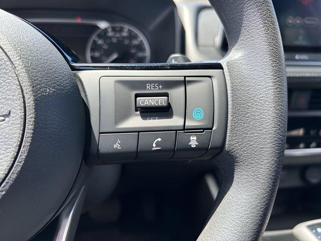 Used 2023 Nissan Rogue SV AWD/4WD image 19