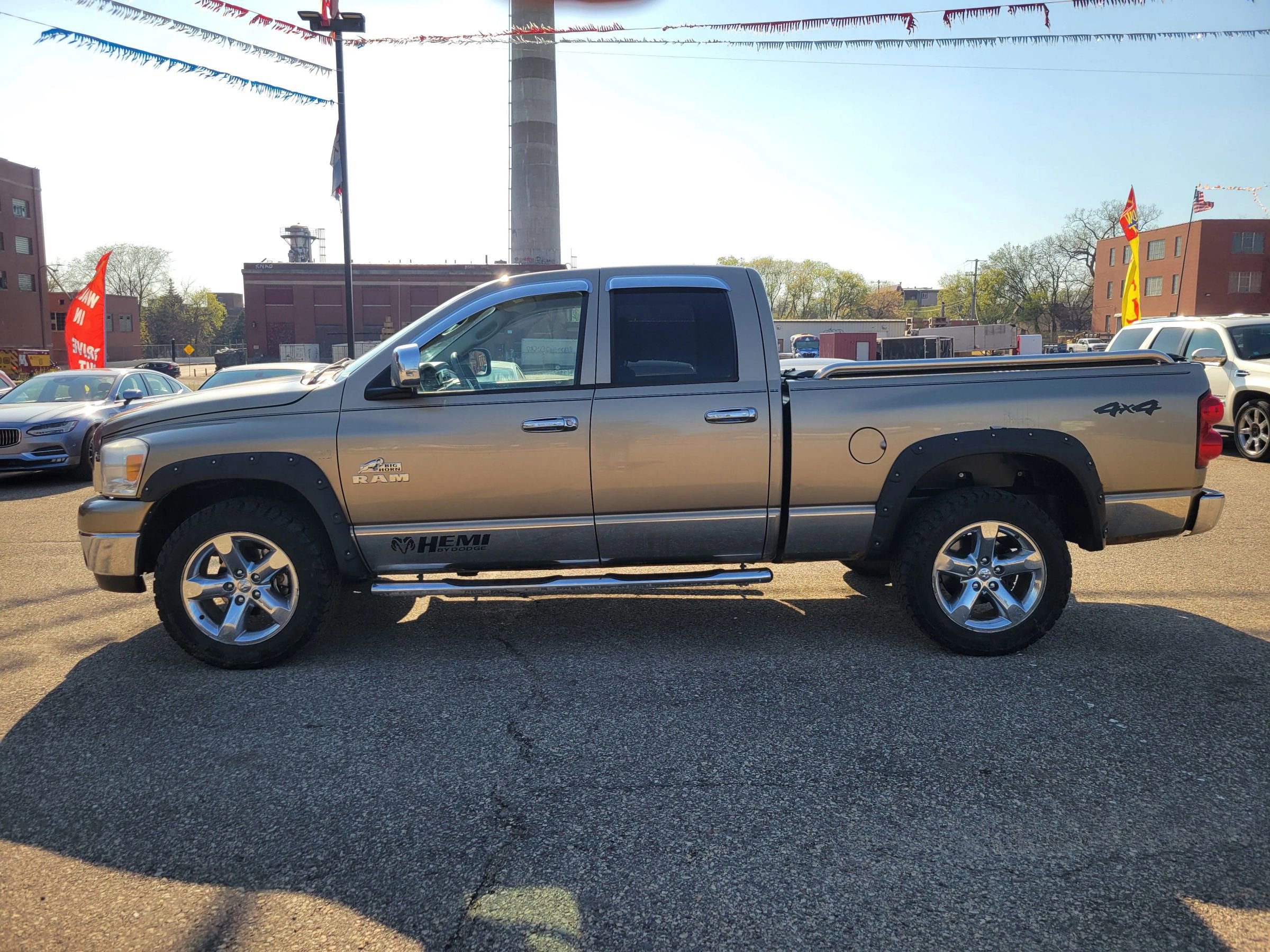 Used 2008 Dodge Ram 1500 Truck SLT w/ Popular Equipment Group AWD/4WD image 2