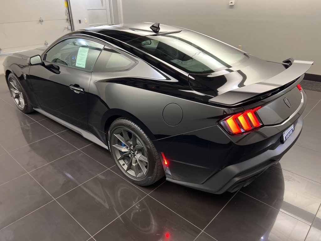 New 2025 Ford Mustang Dark Horse image 4
