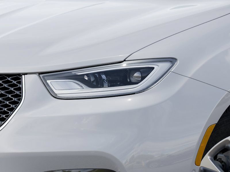 New 2026 Chrysler Pacifica Select AWD/4WD image 11
