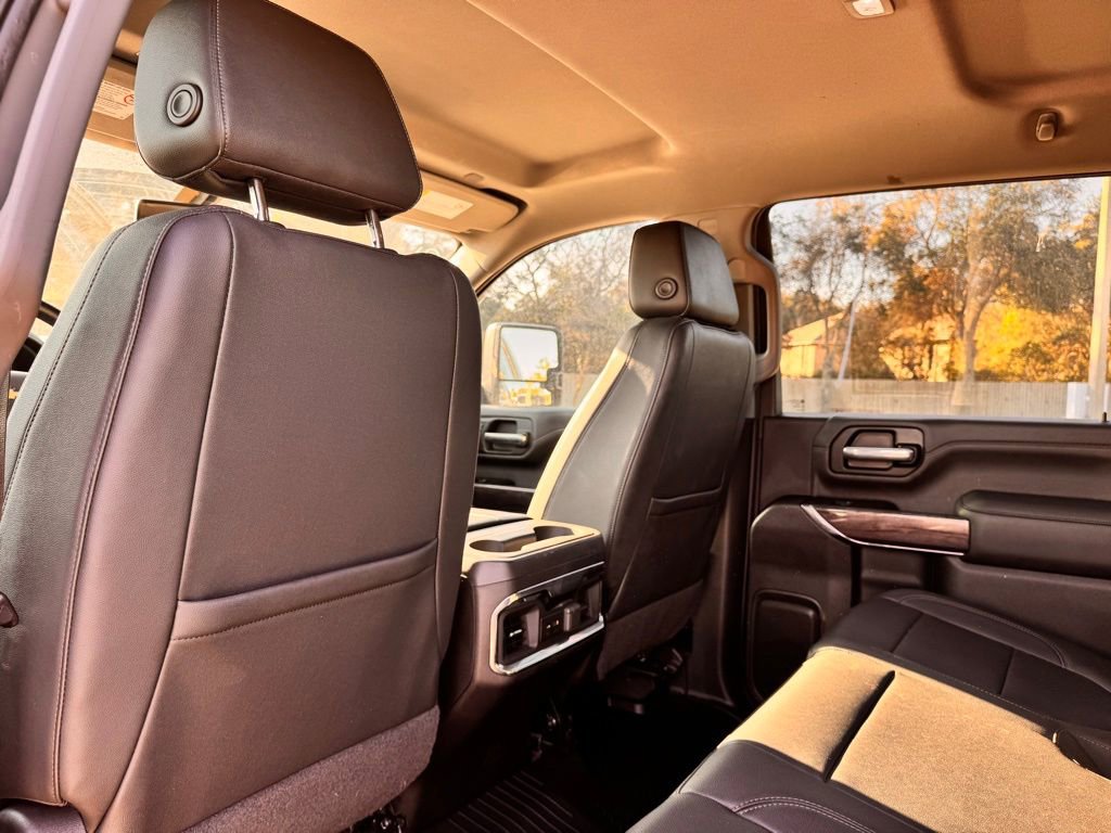 Used 2022 Chevrolet Silverado 2500 LTZ w/ LTZ Convenience Package image 13