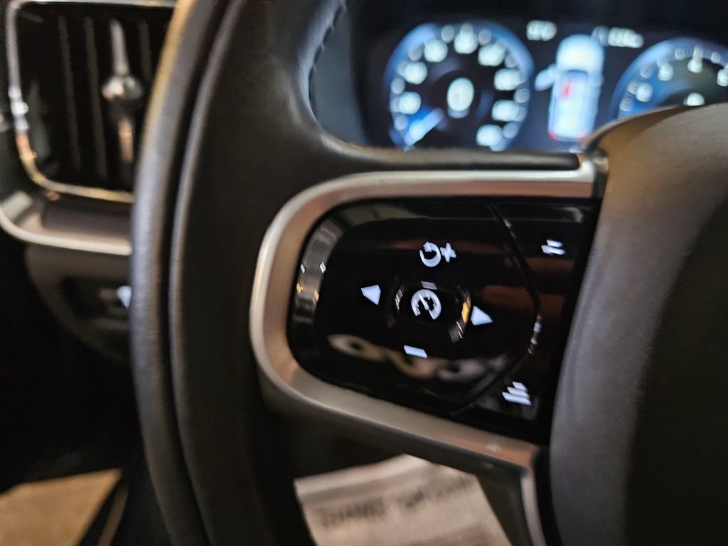 Used 2020 Volvo V60 T5 Cross Country AWD/4WD image 21