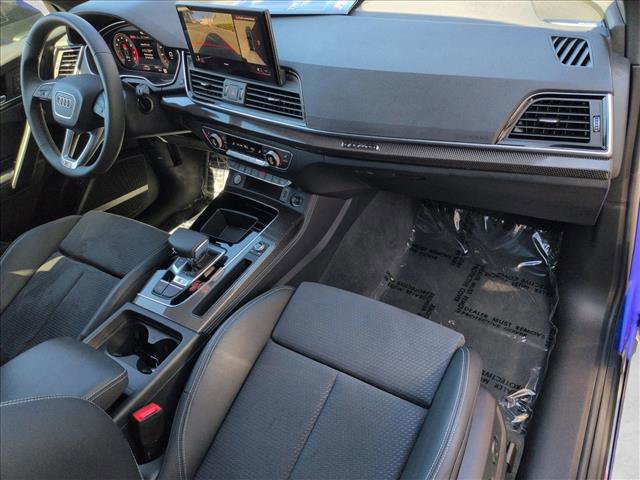 Used 2025 Audi SQ5 Premium Plus w/ Premium Plus Package image 24