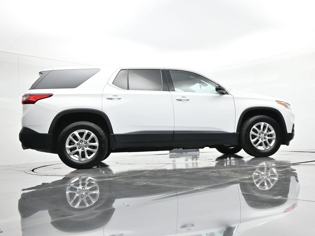 Used 2021 Chevrolet Traverse LS AWD/4WD image 29