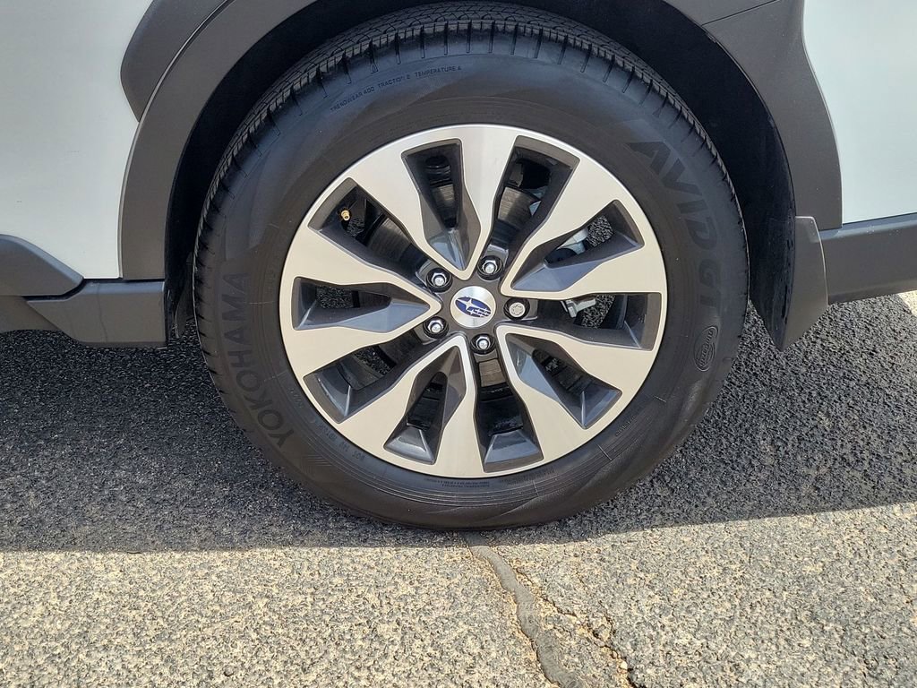 Certified 2025 Subaru Outback Limited image 11