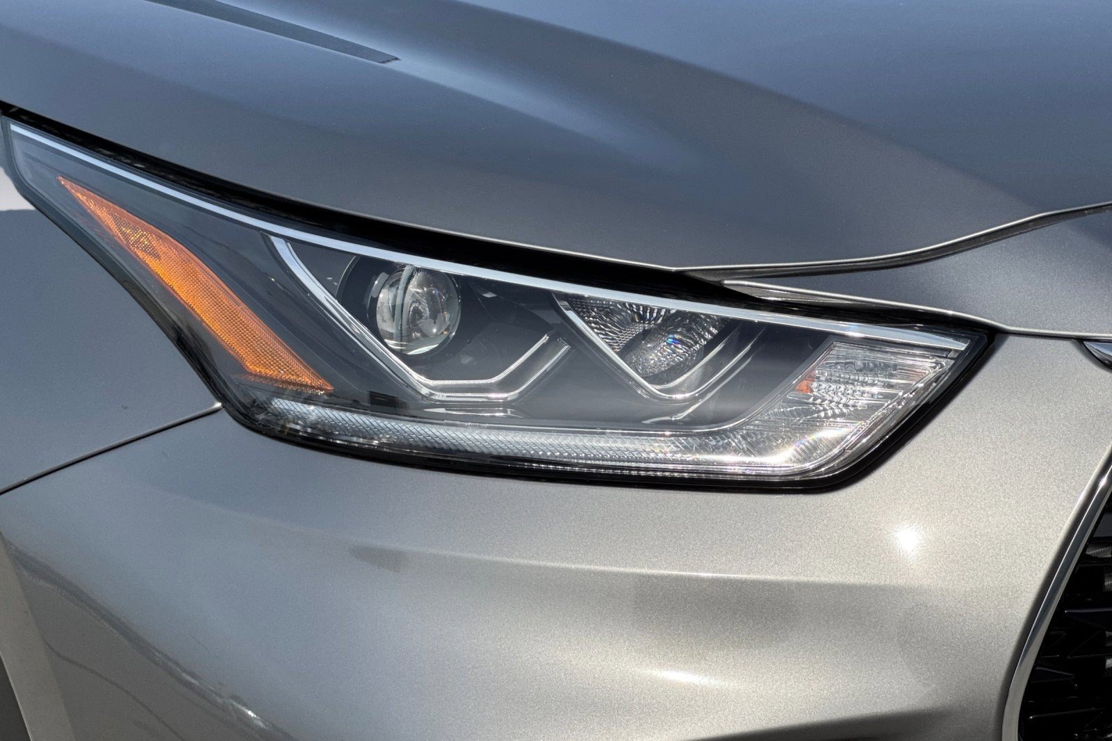 New 2026 Toyota Highlander Platinum AWD/4WD image 10