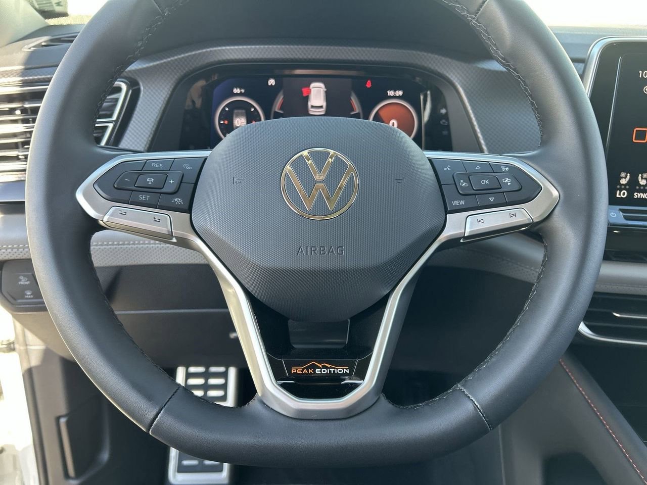 New 2026 Volkswagen Atlas Peak Edition image 19