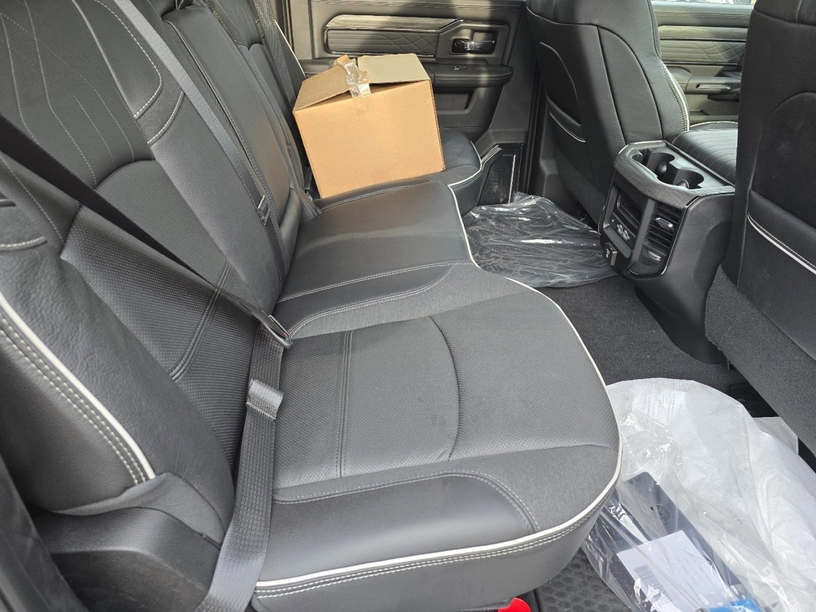 New 2026 RAM 3500 Limited image 14