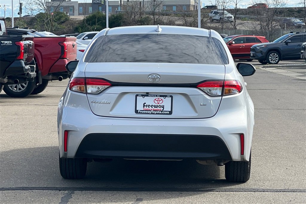Certified 2025 Toyota Corolla LE image 6