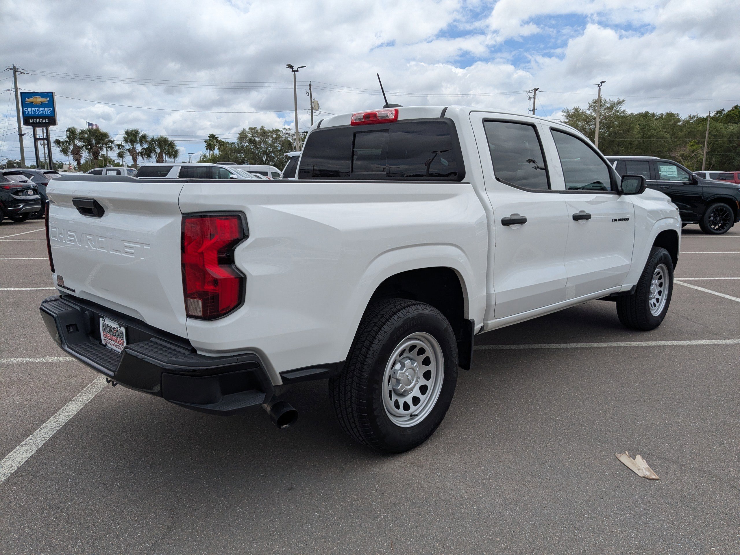 Used 2024 Chevrolet Colorado W/T w/ LPO, Dark Essentials Package image 4