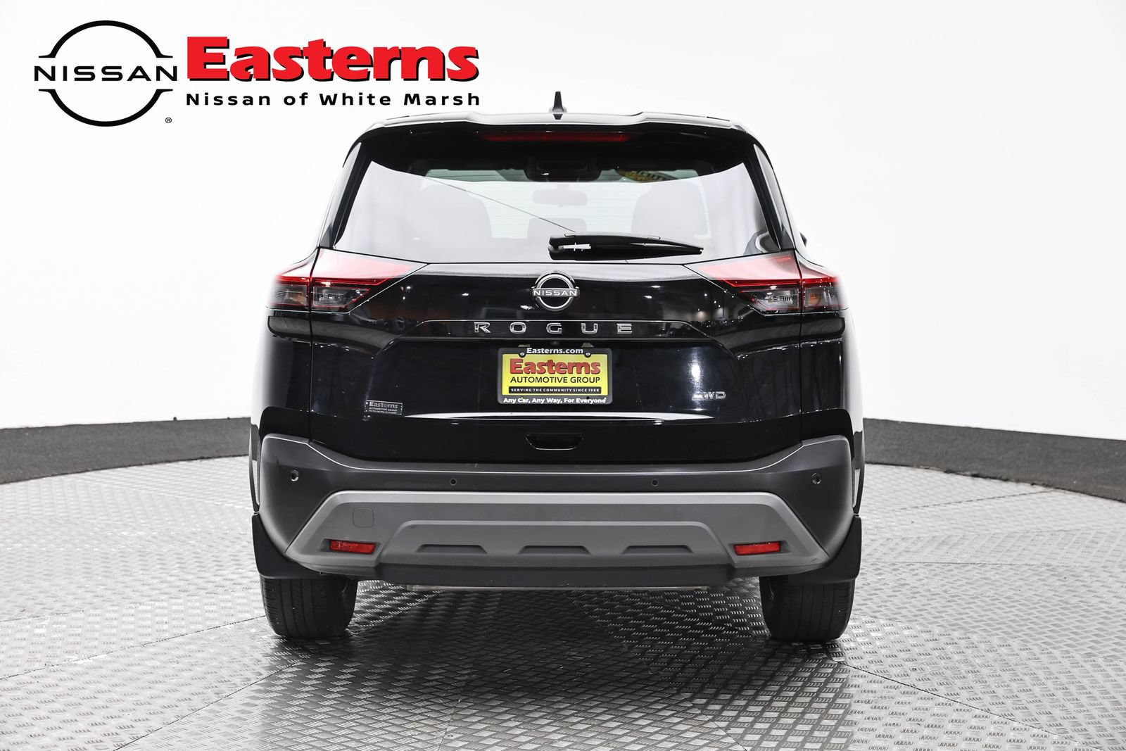 Used 2023 Nissan Rogue S AWD/4WD image 6