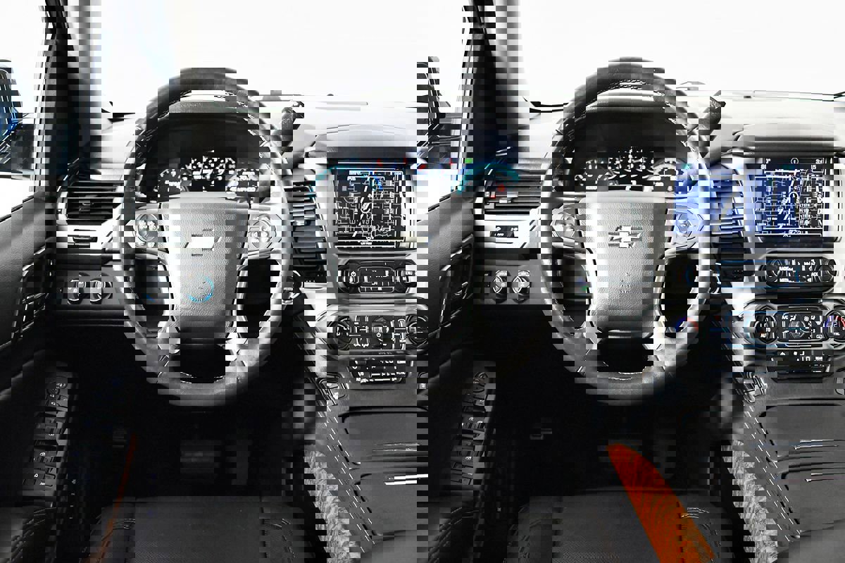 Used 2016 Chevrolet Suburban LTZ image 25