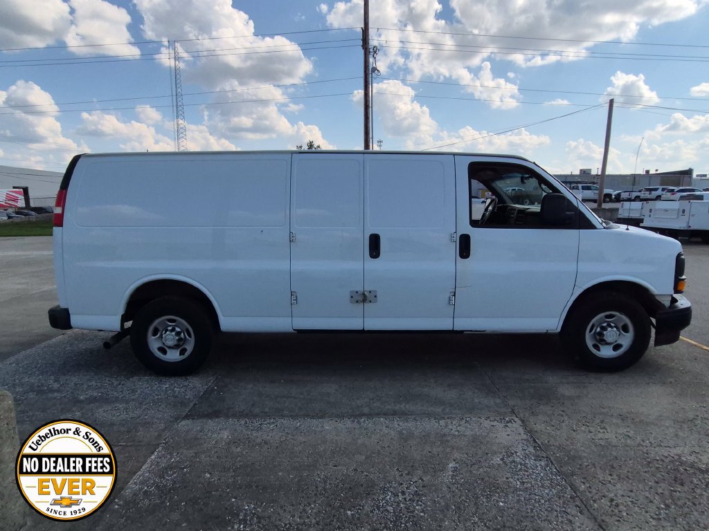 Used 2015 Chevrolet Express 3500 Extended RWD image 8