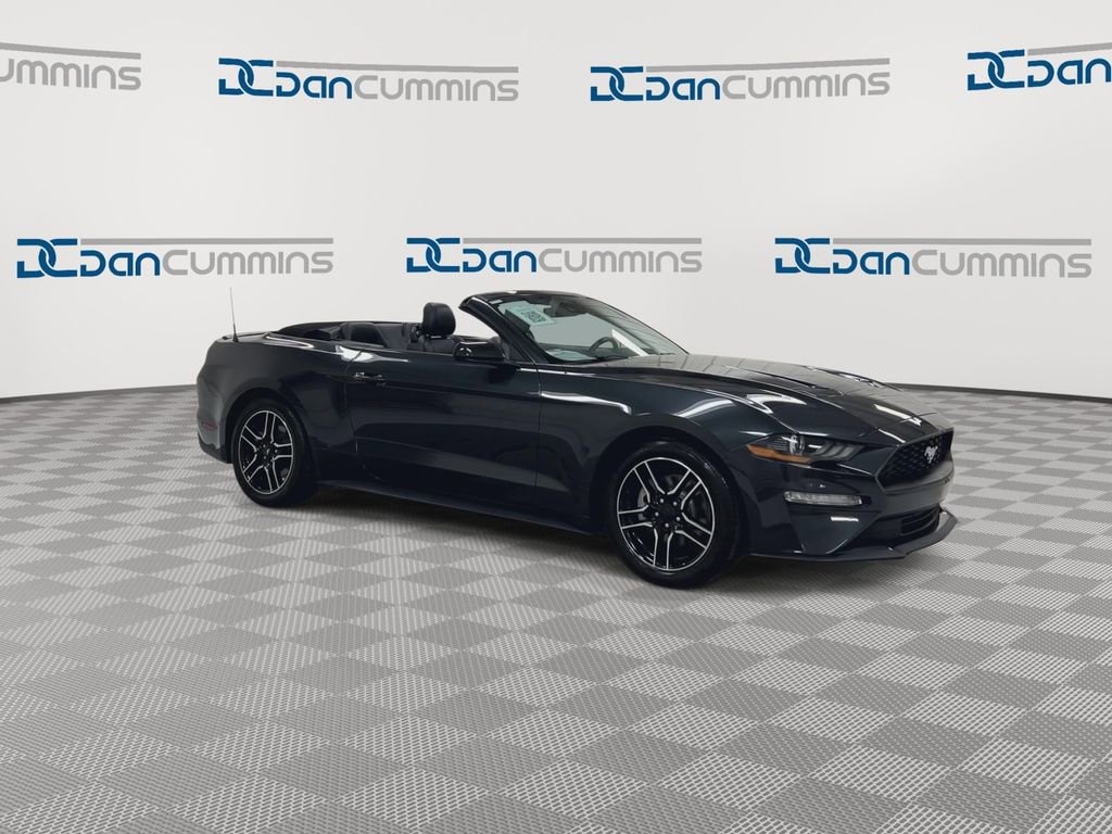 Used 2023 Ford Mustang Premium image 2